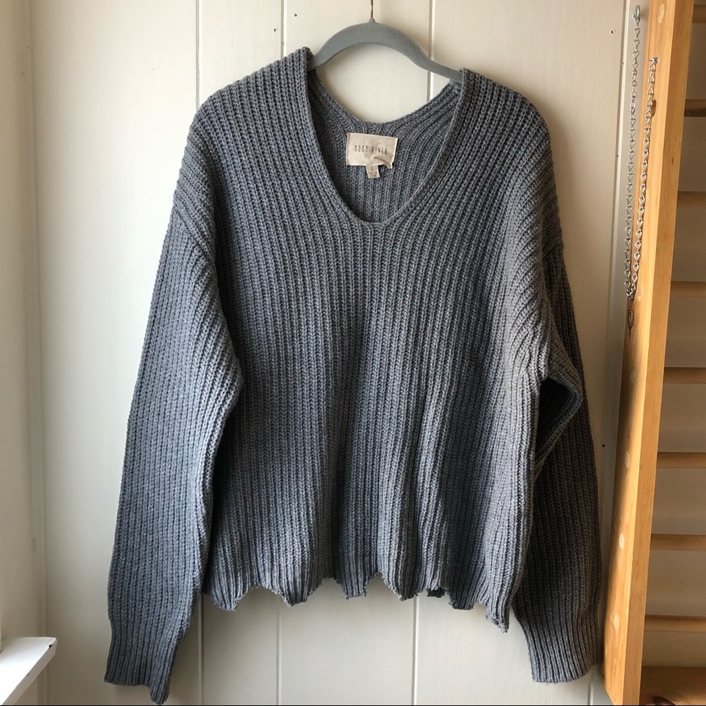 *Moon River Gray Knit Unisex V Neck Women’s Size Medium Sweater